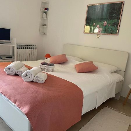 Apartments Bor Medulin Kültér fotó