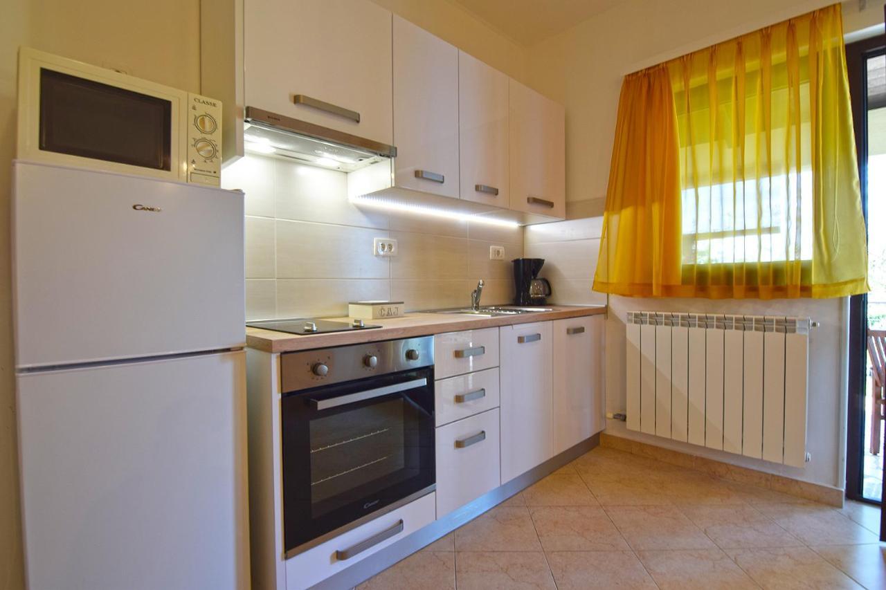 Apartments Bor Medulin Kültér fotó