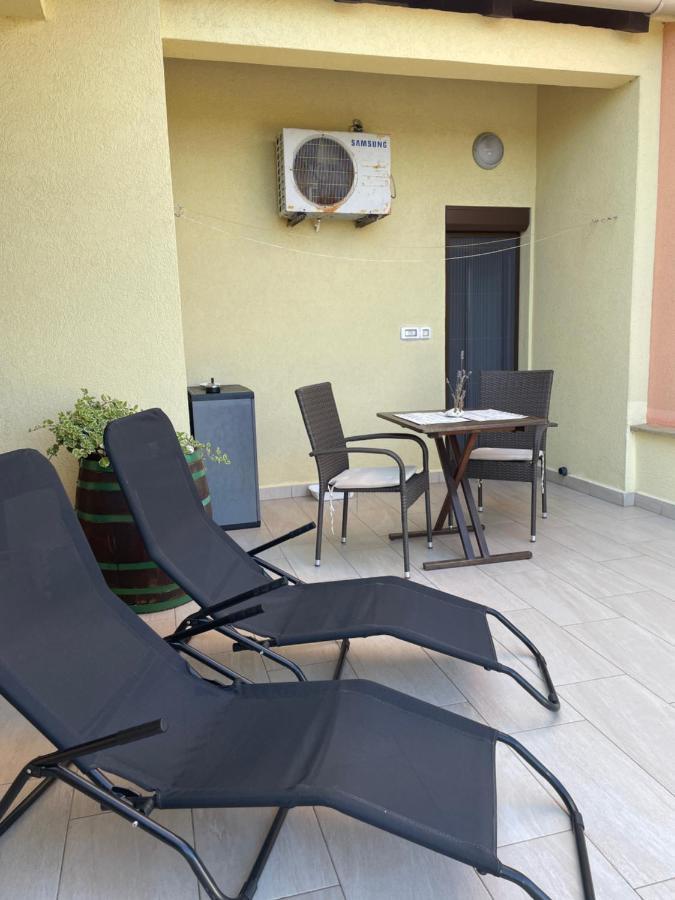 Apartments Bor Medulin Kültér fotó